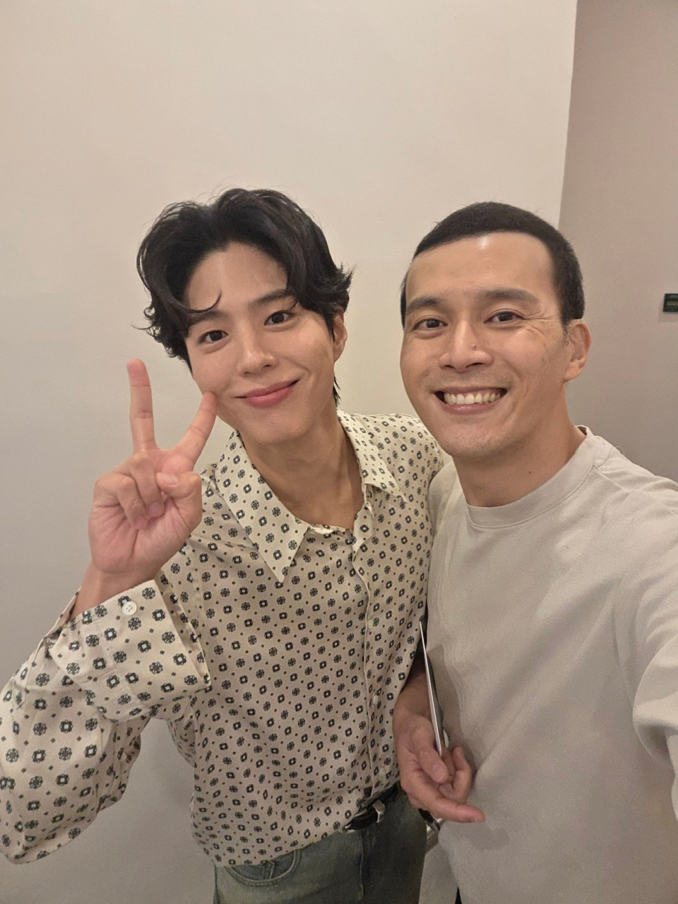 叶剑锋担任朴宝剑粉丝见面会主持人。（图：叶剑锋面书）