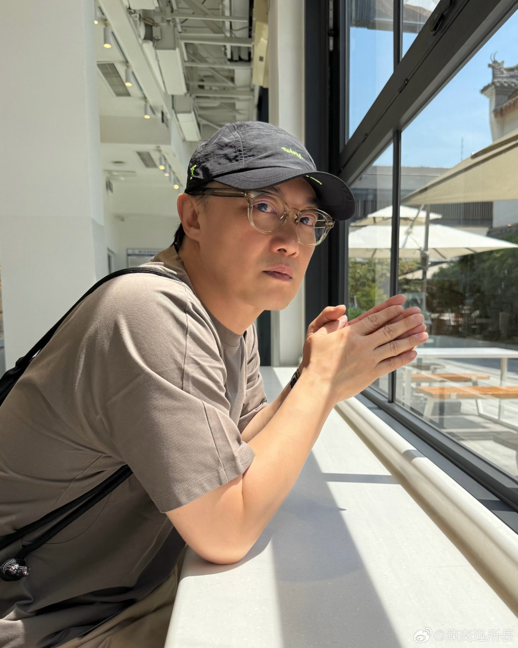 51岁歌神自爆开公司亏钱 “从演唱会赚回来”