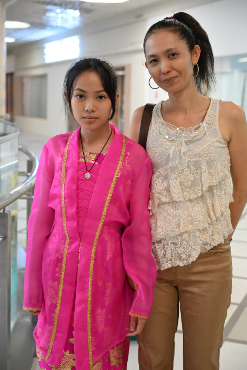 看好文：主题故事｜母爱默默守护 孩子舞台尽情飞