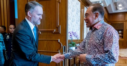 为商界规划提供方向 安华：马美须敲定对等贸易协议