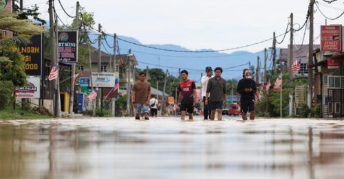 4州灾民升至逾3000人 霹士林河超越危险水平