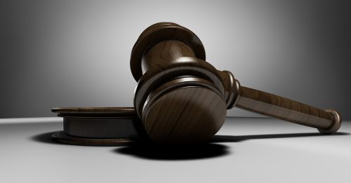 不承认非礼继女 男子面临监禁鞭刑