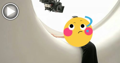 穿性感晚装拍广告 56岁王菲1原因被吐槽