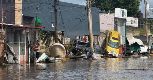 热带风暴重创墨西哥 暴雨洪灾23死11失踪