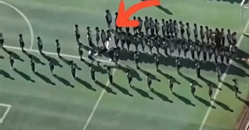 暴力老师踢小学生 已进入解聘程序