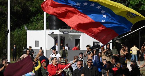 和平奖颁给反对派领袖 委国关闭驻挪威使馆