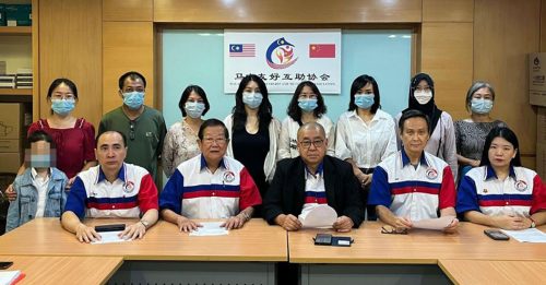 8中国籍家长投诉 国际学校“货不对办”