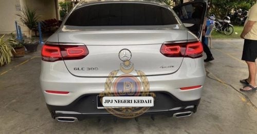 马赛地挂摩哆“单位数”车牌 青年炫耀不成 GG了