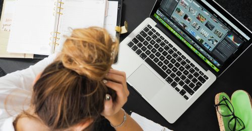 AI抢走Z世代工作 高学历不再吃香！