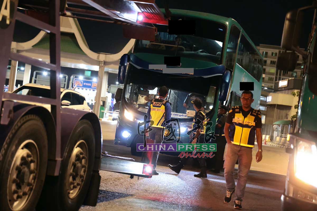 有工作准证也不行！3外劳开罗厘被对付