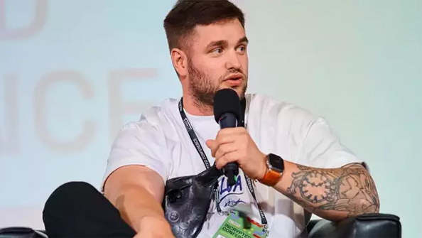 乌克兰加密货币交易员加利奇（Konstantin Galich）离奇陈尸蓝宝坚尼车内。