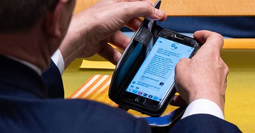 中国犯罪集团操控诈骗简讯 在美3年牟利近43亿