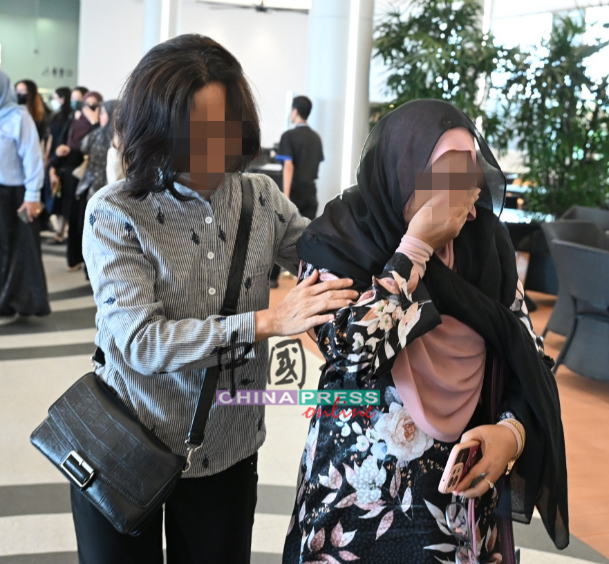 校园刺杀案｜老师有赶到现场 “但已太迟了……”