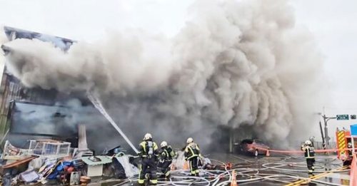 仓库大火无法逃出 网拍夫妻惨遭烧死