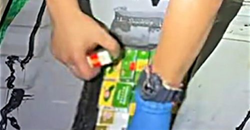 兀兰关卡20分钟 连破两起私烟案 1大马男被扣查