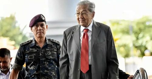 敦马：马来人渐失权 行动党如今凌驾安华之上