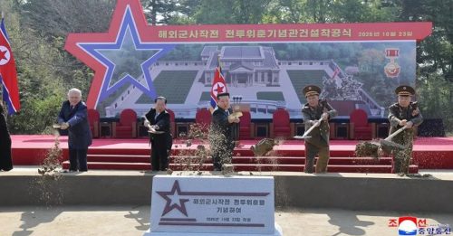 为援俄阵亡士兵建纪念馆 金正恩称与俄关系达高峰