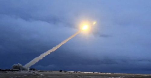 俄成功试射新型导弹 普汀：全球无可匹敌！