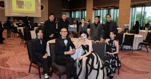 范冰冰红毯半小时惊艳全球 《地母》首映口碑获赞