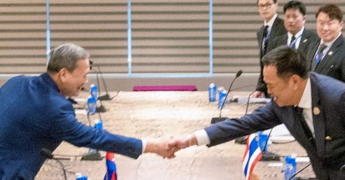 泰柬分3阶段 从边境撤离重型武器