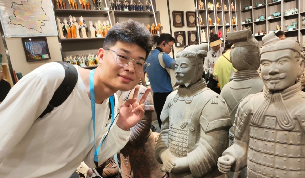 失踪者余晓鹏。