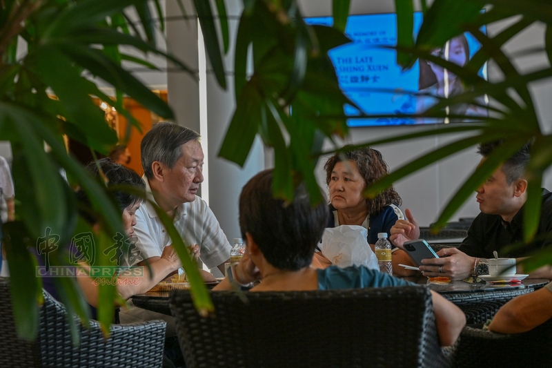 黄运金指出，嫌犯家属迄今没到灵堂悼念，也未曾联络他们致歉。
