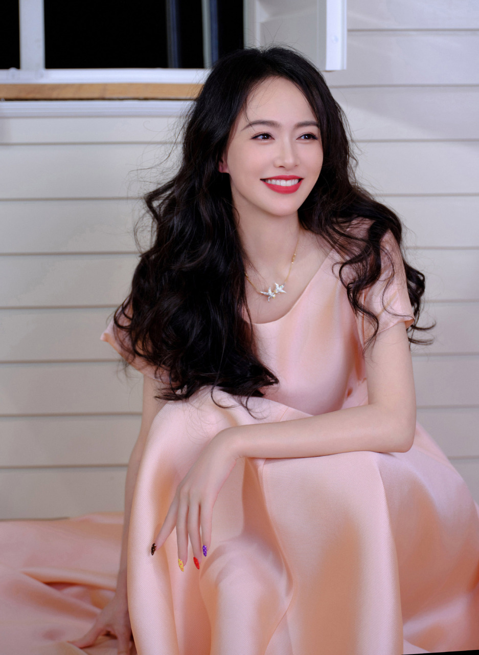 唐嫣被发现有假唱嫌疑。