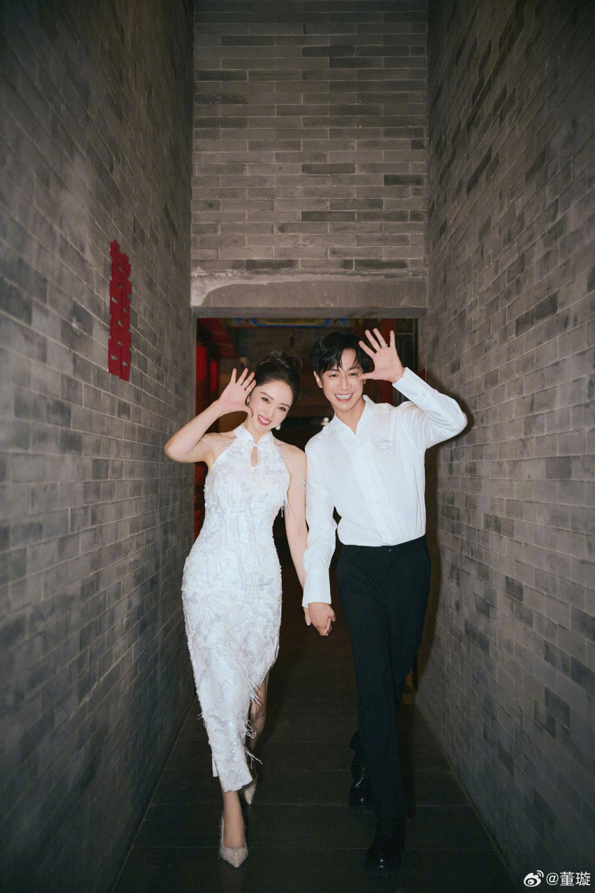 女星6字形容新婚老公 网笑：嫌弃式秀恩爱