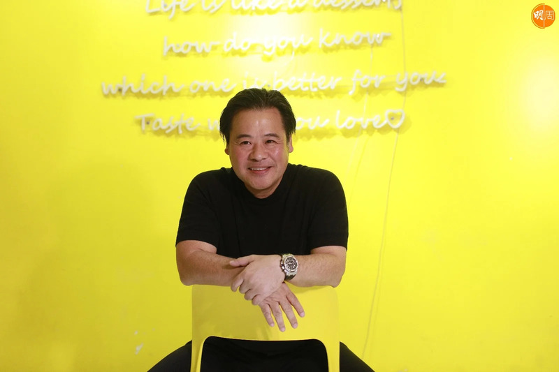 最近韦家雄接受传媒访问，罕有谈及小时候与韦建邦的相处经历。