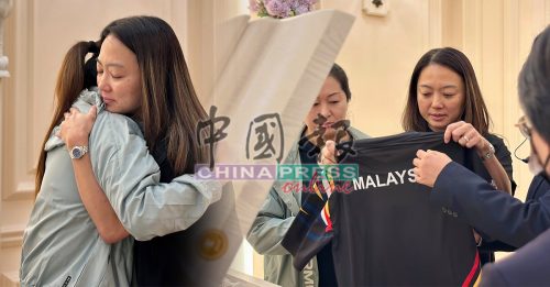 校园刺杀案｜芯嫙生前热爱排球 杨巧双双眼泛红 送上国家队队服