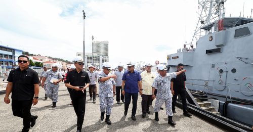 防长：第二海军区司令部码头 明年5月全面竣工