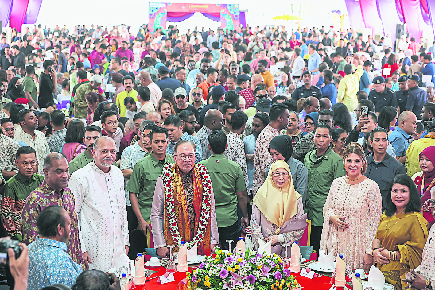 头条抢鲜看｜2025年10月19日