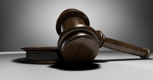 海军上校收贿逾9万 今控8宗罪