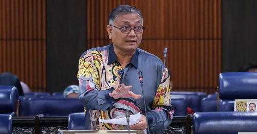 国会动态｜今年近5万网诈案 损失高达19亿