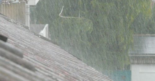 半岛多州和砂 雷雨强风至10AM