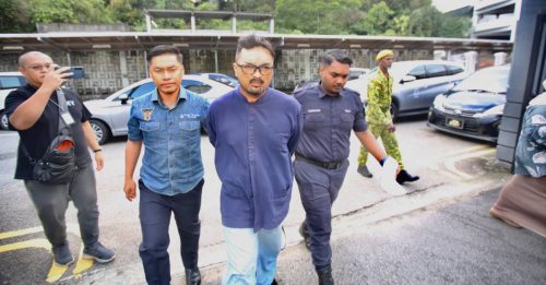 猥亵未成年自闭症继女 狼继父不认罪