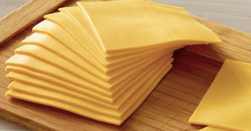 研究：爱吃芝士益处多 每周一片失智风险降20%