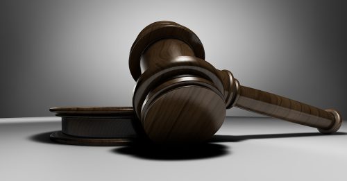 掌掴刺伤同胞 印尼女监15年 罚3000