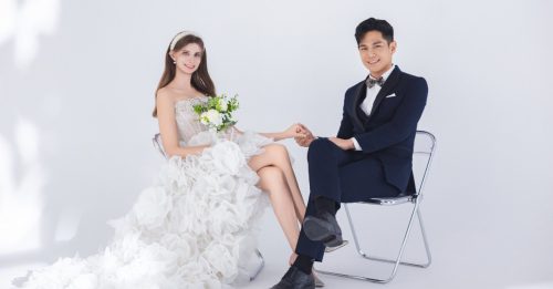 粉丝贴佳娜孕肚听胎动 祖雄吓傻发声