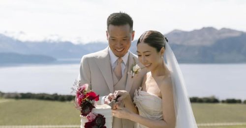 胡定欣晒婚纱照 宣布结婚