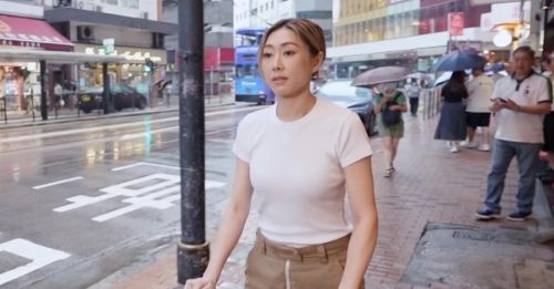 落难千金18岁入行养家 节目中罕谈生娃计划