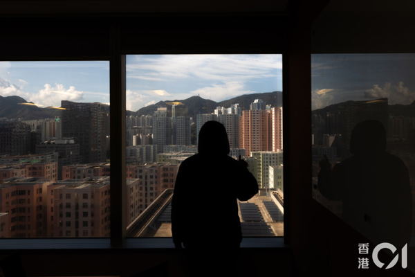 李先生买了假酒店套票损失18万，再Google找律师，却再中骗局。