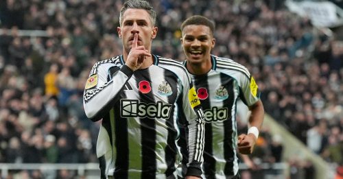 英格兰联赛杯｜阿申纳 曼市相继告捷 纽卡2比0挫热刺晋8强