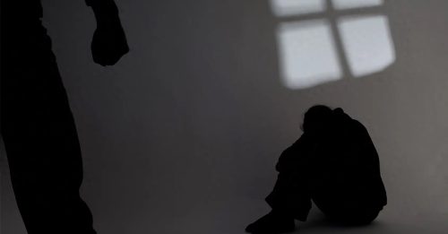 台湾家庭孩子揍爸妈严重 5年暴增80%母最常受害