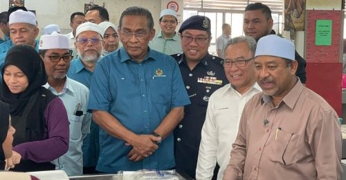 指控APMM突击清真寺 遭动议交国会特权委员会处置 达基尤丁：下周回应