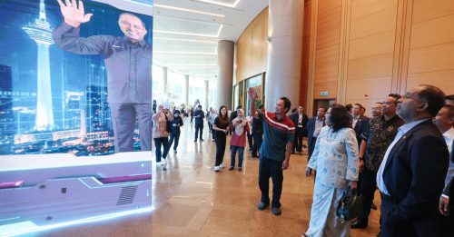 赞比里：高教部已提前部署 易受洪水影响大学教学