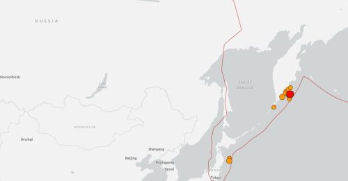 俄堪察加半岛地震 13分钟两连震