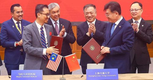 扎希：加强学术文化合作 玛拉上海交大签署备忘录