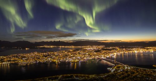 旅游调色盘｜光不语却最动人  一场来自宇宙的舞