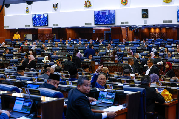 反对党发动突袭，要求针对2026年财政预算案辩论进行记名投票。（马新社）